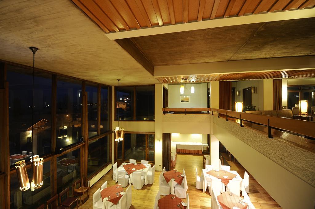 Hotel De Кастро Екстериор снимка