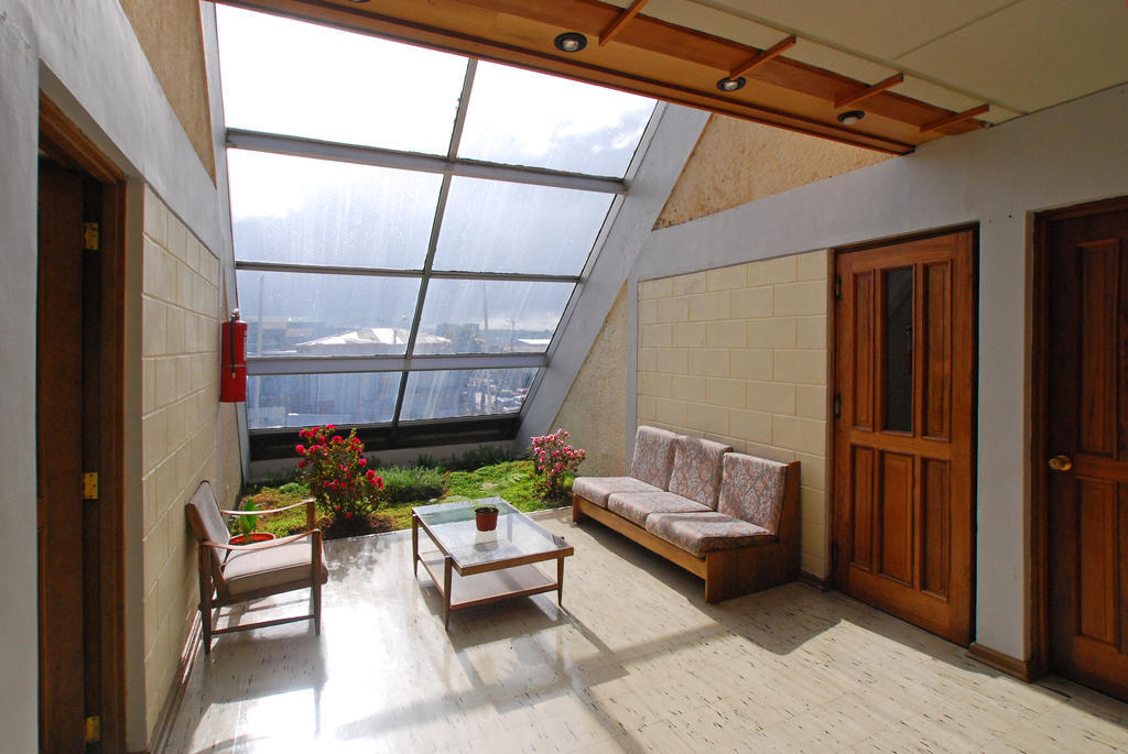 Hotel De Кастро Екстериор снимка